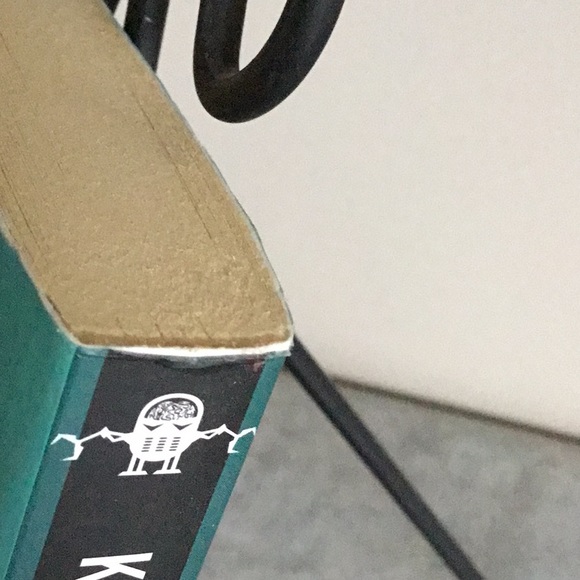 🍏3/$15🍏 “Ungifted” by Gordon Korman  Novel - Picture 6 of 7